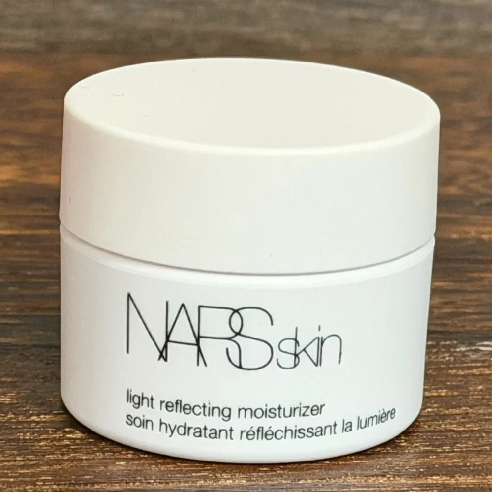✨ NARS Light Reflecting Moisturizer 0.49 oz / 14 mL (Travel Size). New!